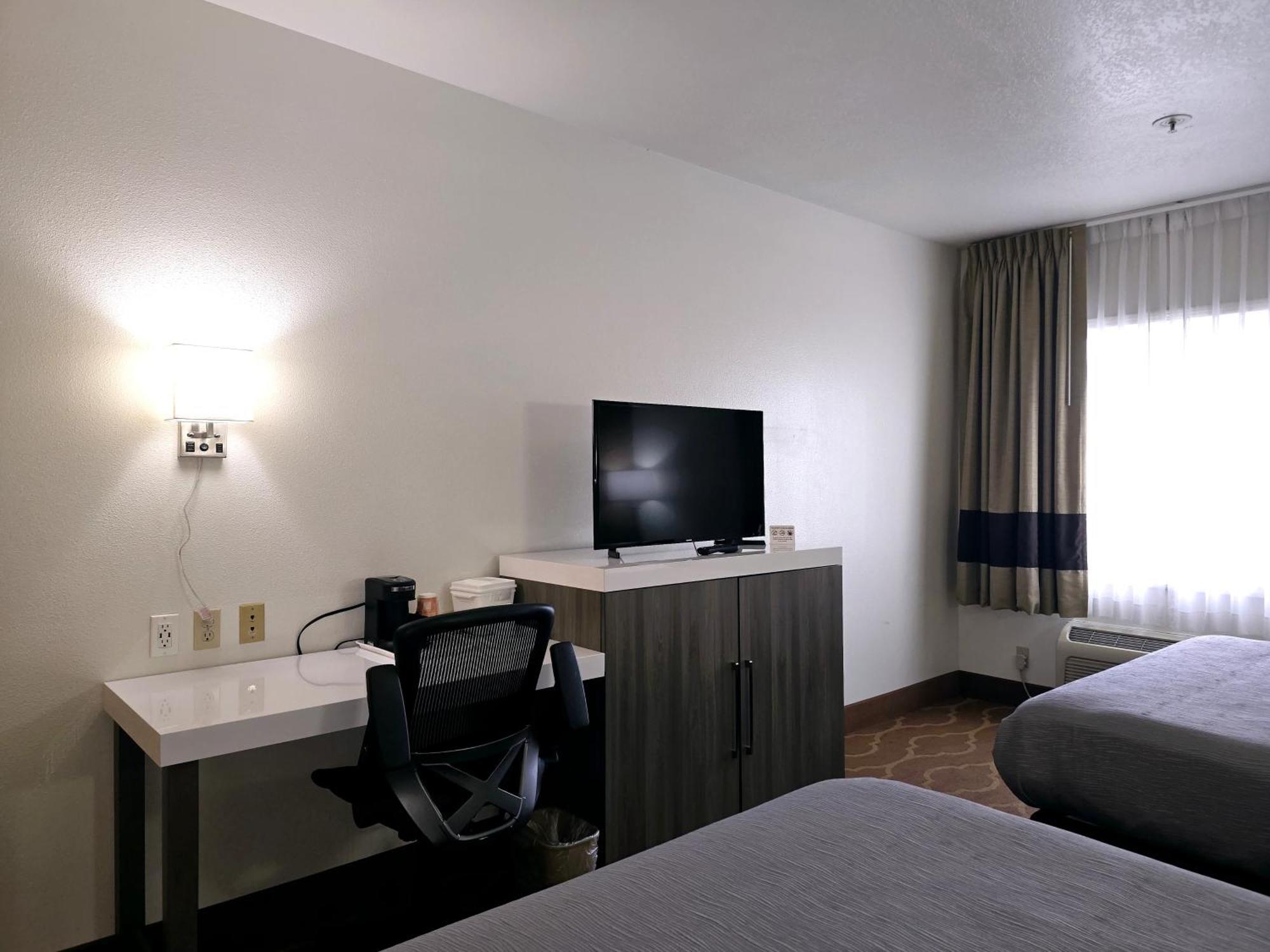 Quality Inn & Suites Longview Kelso Екстер'єр фото