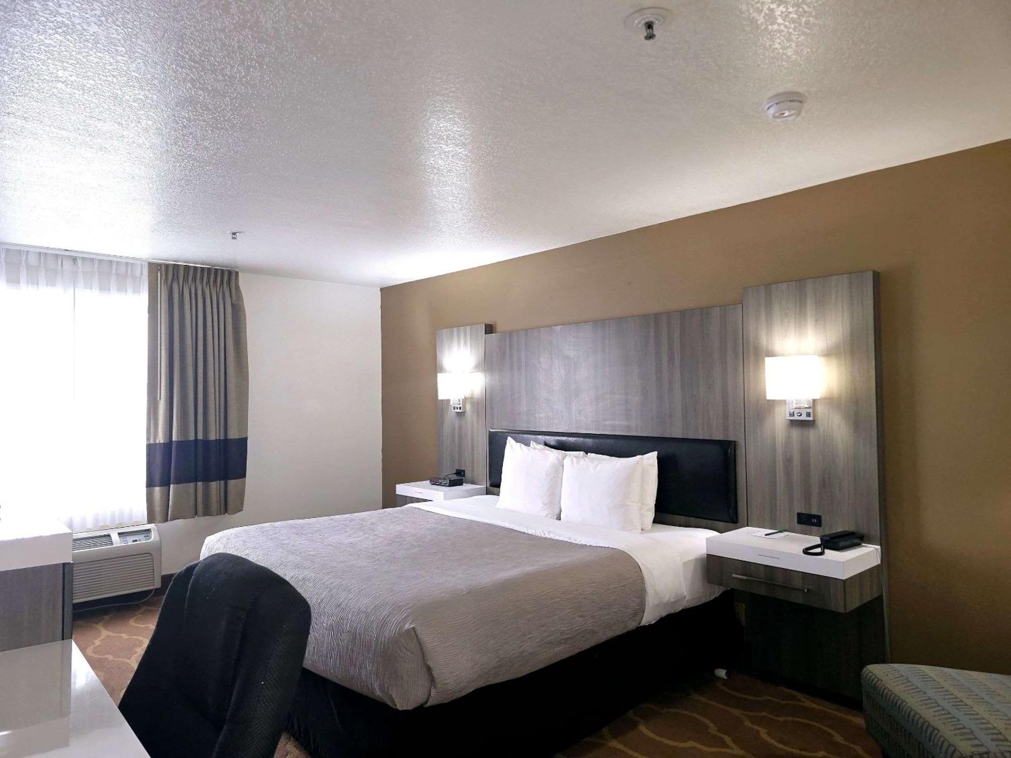 Quality Inn & Suites Longview Kelso Екстер'єр фото